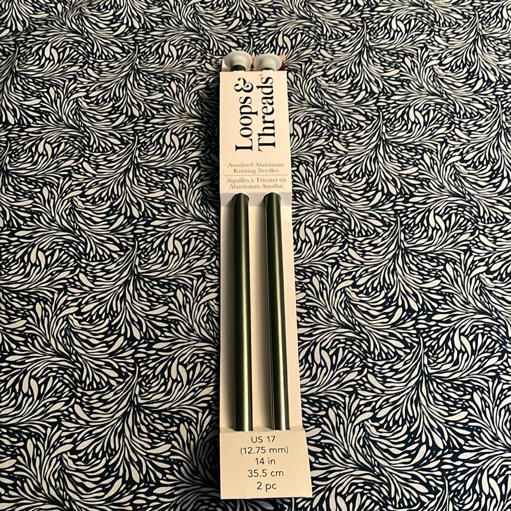 Loops & Threads giant knitting needles